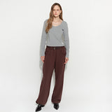 Essential V-Neck Grey