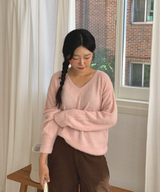 ソフトアンゴラVネックニット