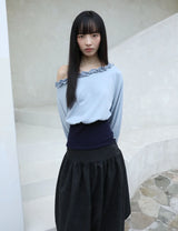 オフショルダー ラッフル トップ(BLUE)