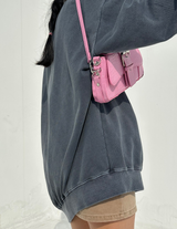 (UNISEX) ピンクプリントビンテージピグメントルーズフィットオーバーサイズユニセックススウェットシャツ