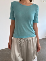 スラッシュスリムTシャツ