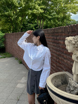 Twill shoulder ribbon shirring loose fit crop shirt (2 colors)