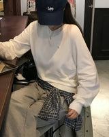 キャラメルカラーVネックニット