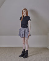 back open ruffle top / black