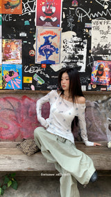 アイテムスパンオフショルダーロングスリーブtシャツ