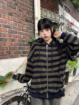 クローバーストライプニットフーディドジップアップ