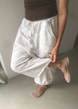 FLOWER PASTEL BERMUDA PANTS