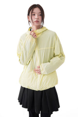  AIRY HOODED WINDBREAKER
