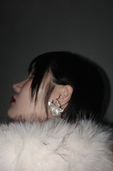 フラワーピアス