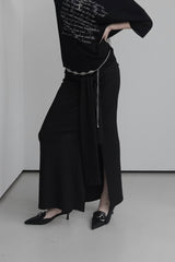 ストラップスティルロングスカート