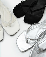 Demis flip flops
