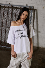 レタリング オーバーサイズ ワンショルダー Tシャツ-ホワイト