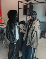 クロツーウェイファーフード付きジップアップ