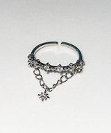 Snowflake Layered Chain Cubic Ring