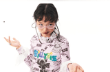 sillysis 可愛いイラストの小熊、ピンクの花柄プリント、宮廷風のギャザーレース付きTシャツ、インナー用トップス レディース