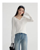 V-neck flared sleeve knit top