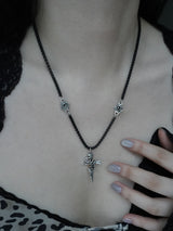 black chic cross necklace | 블랙 체인 장미 십자가 목걸이