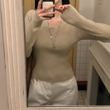 [BELLIDE MADE] River, Vネックスリムベーシックロングスリーブニットウェア