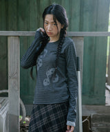 ストライプド ミュージック ノート LS Tシャツ(CV2GFFT554A)
