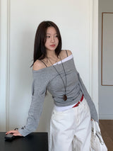 Milky Unbalance Off-Shoulder Boatneck Shirring Long Sleeve T 