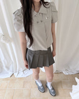 【ディスプレイ商品】NEWALRIN エンブレムピンタックシャツトップス