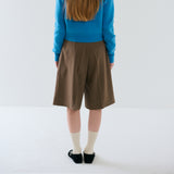 Two-Tuck  Bermuda Pants Brown