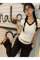 ブラックラインリボンVネックショートスリーブtシャツ