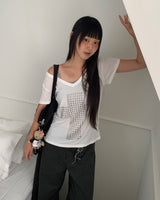 チェッキングクロススタッドシースルーVネックショートスリーブTシャツ