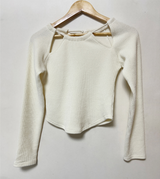 (UNIQUE + HIP / DELICATE 🤍🩶 / YEAR-END LOOK / CASUAL) BACK POINT + THREE-HOLE LIP U-NECK SLIT TOP