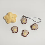 [MADE] Mini Bread Key ring