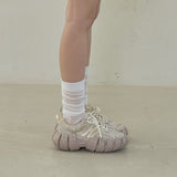 Solia Sneakers