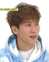 オパールカラー スタッド 925シルバーイヤリング E014-03H (Worn by Twice's Nayeon, GFriend's Yerin, and Seo Eunkwang)