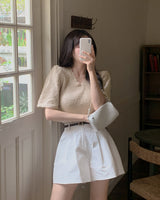 Minty V-neck short-sleeved knitwear