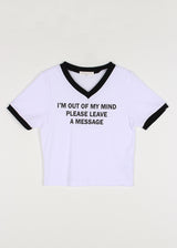 V LETTERING CROP TEE