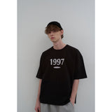 1997 ステーク 半袖 T シャツ (ブラック)