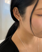 Layer of U earring (silver)