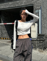 Leaf punching snap button crop cardigan