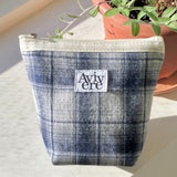 classic pouch_check navybrown