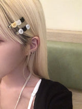 キャットボタンヘアピン
