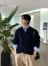  Belerice Henry Neck Cable Overfit Knit