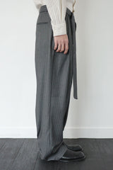 stripe belted slacks