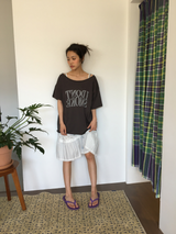 Monog off-shoulder T-shirt (2color)