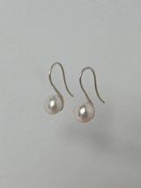 サンデーパールピアス (シルバー)