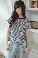 26SS★ フォーリングキャットストライプクロップ半袖Tシャツ