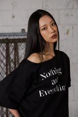 レタリングオーバーサイズワンショルダーTシャツ-ブラック