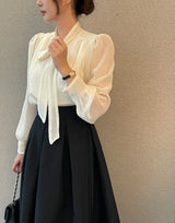 Cave Pearl Tie Puff Blouse