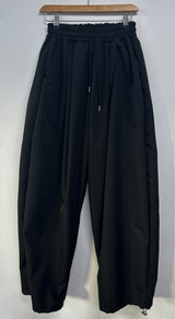 4000SOLD NYLON PINTUCK PANTS
