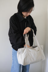 standard duffle bag (light grey)