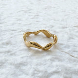 フルイド ウェーブ リング