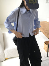 Aru バックオープニングボタンクロップドシャツ